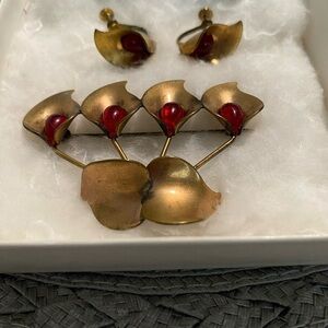 Vintage Rose Gold Tone Lily
Brooch and Earrings